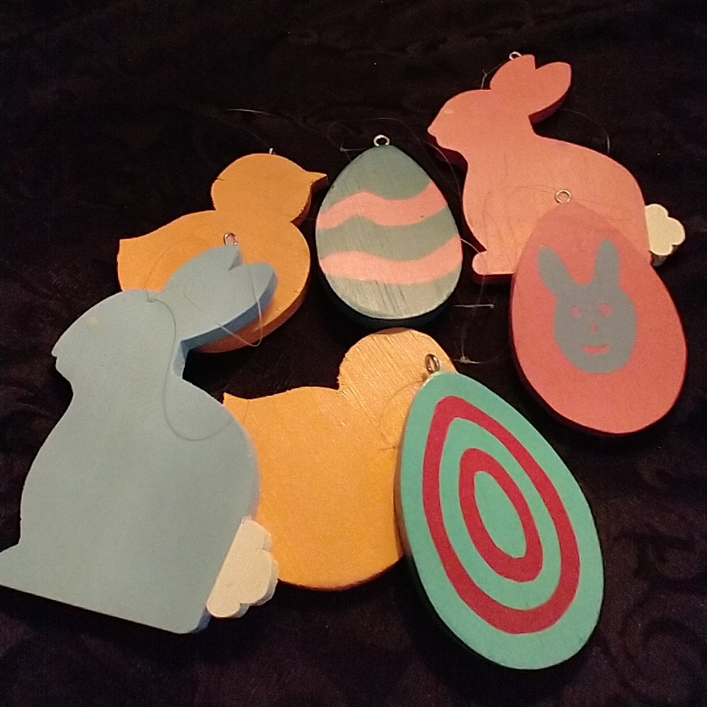 Hanging Handpainted Wood Easter Home Decor